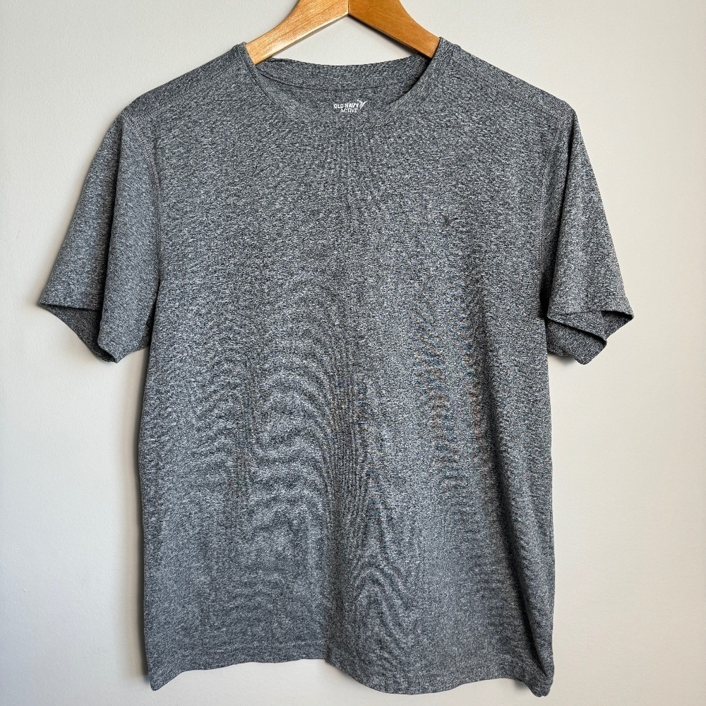 Old Navy Active Women's Gray Go-Dry Short Sleeve Activewear T-Shirt Size‎ Medium